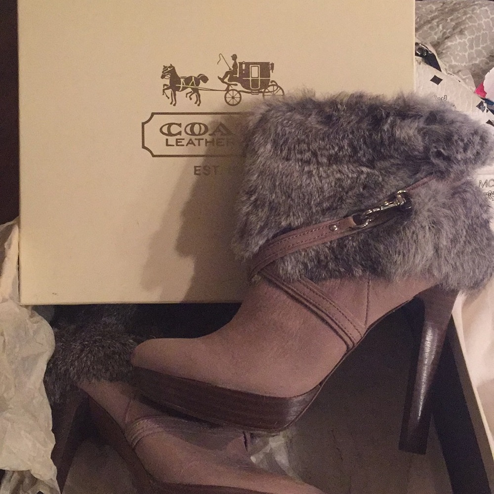 Coach fur boots (authentic fur)